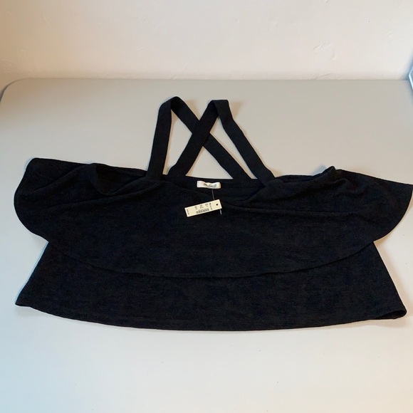 Madewell Tops - NWT Madewell black off the shoulder shirt - XL